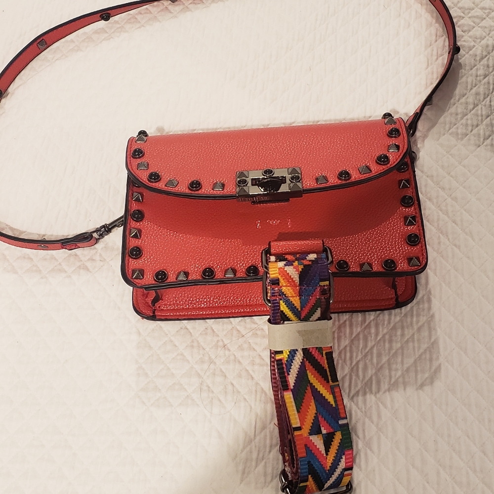 Purses - Picture 3 of 3